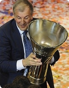 Obradovic - técnico vencedor de 8 títulos da Euroliga